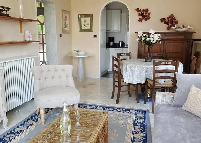 Welcome Traveller Alema House *