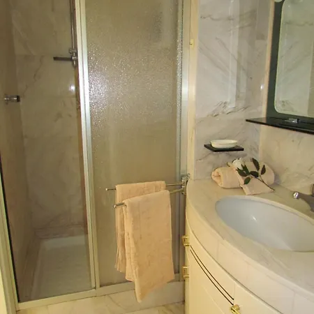 Welcome Traveller Alema House * كافايون فيرونيسي